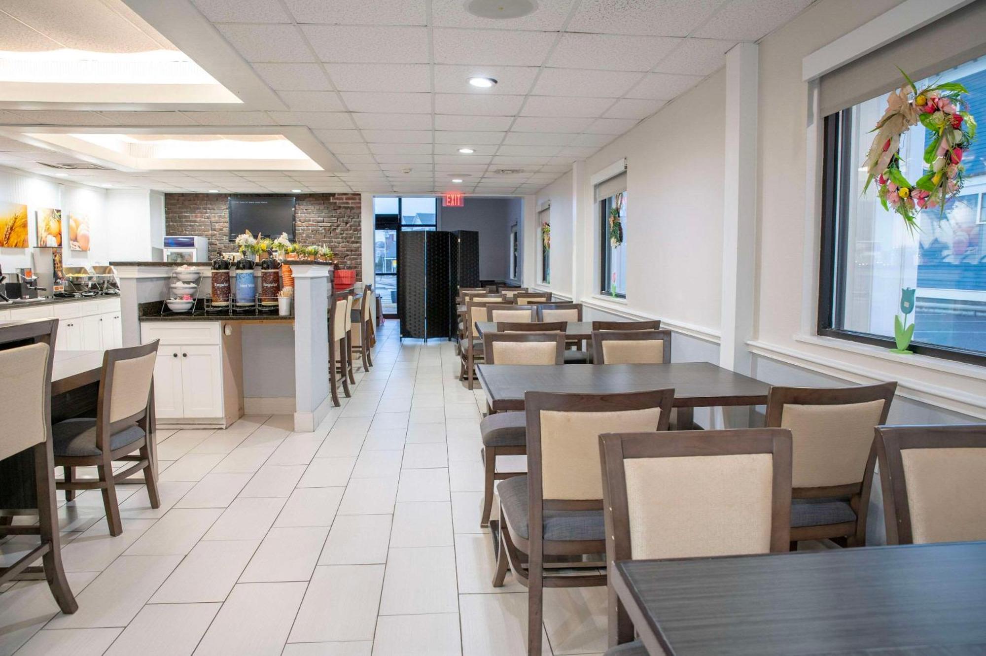 Comfort Inn Hyannis - Cape Cod Eksteriør billede