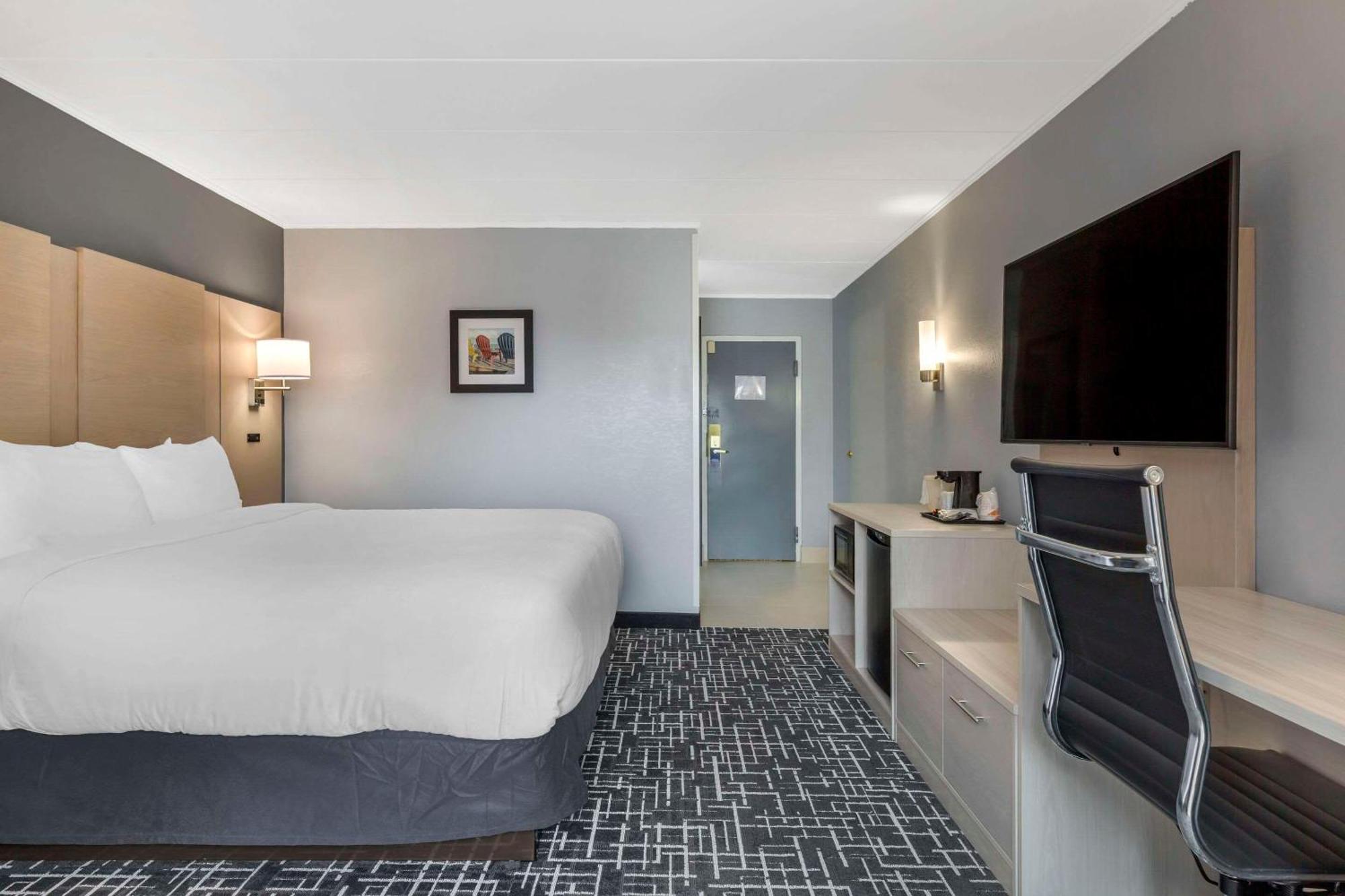 Comfort Inn Hyannis - Cape Cod Eksteriør billede